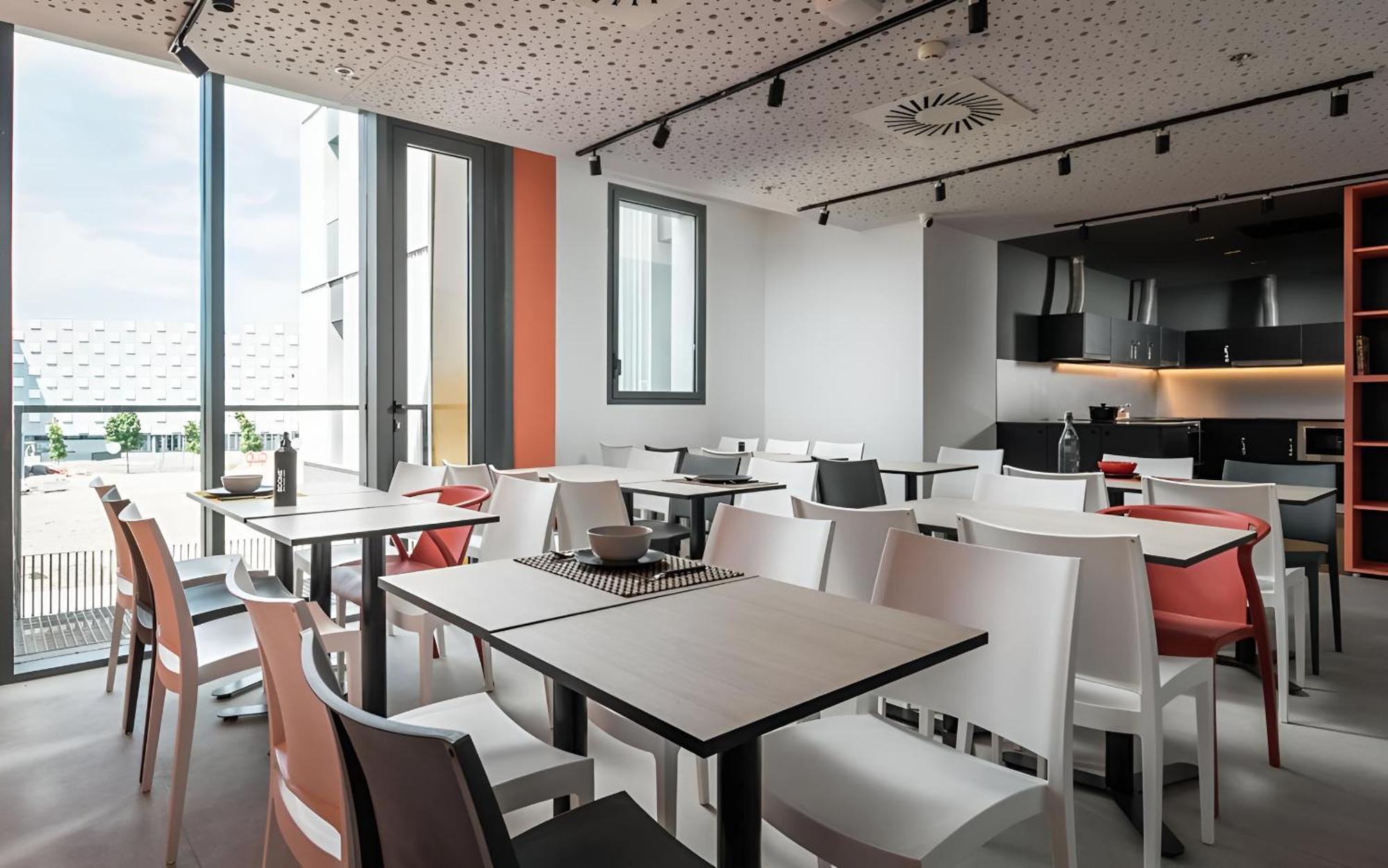 Home And Coliving Pamplona Ngoại thất bức ảnh